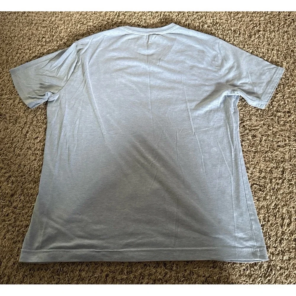 Banana Republic Men's Light Blue Eco Premium Wash V-Neck Tee Size Large